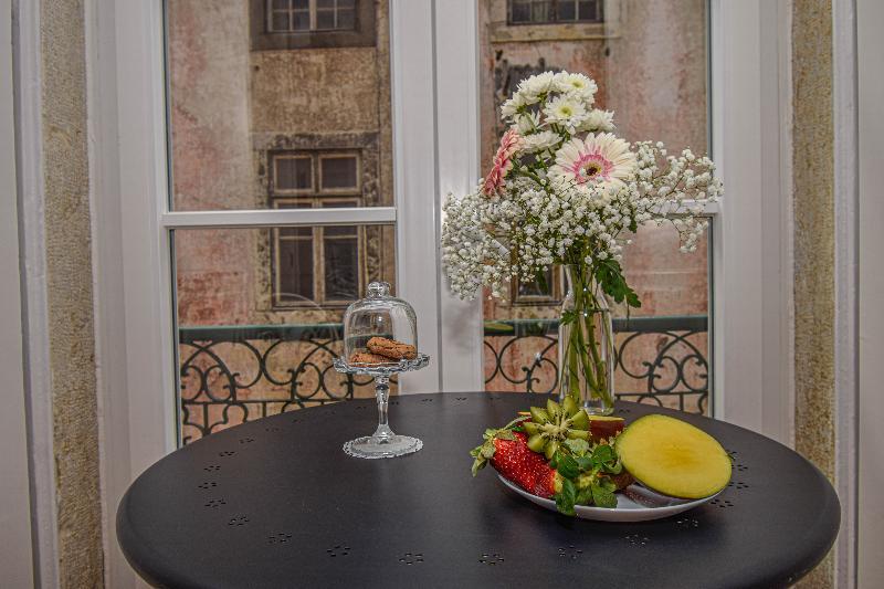 B In B Lisbon Downtown Suites Екстер'єр фото
